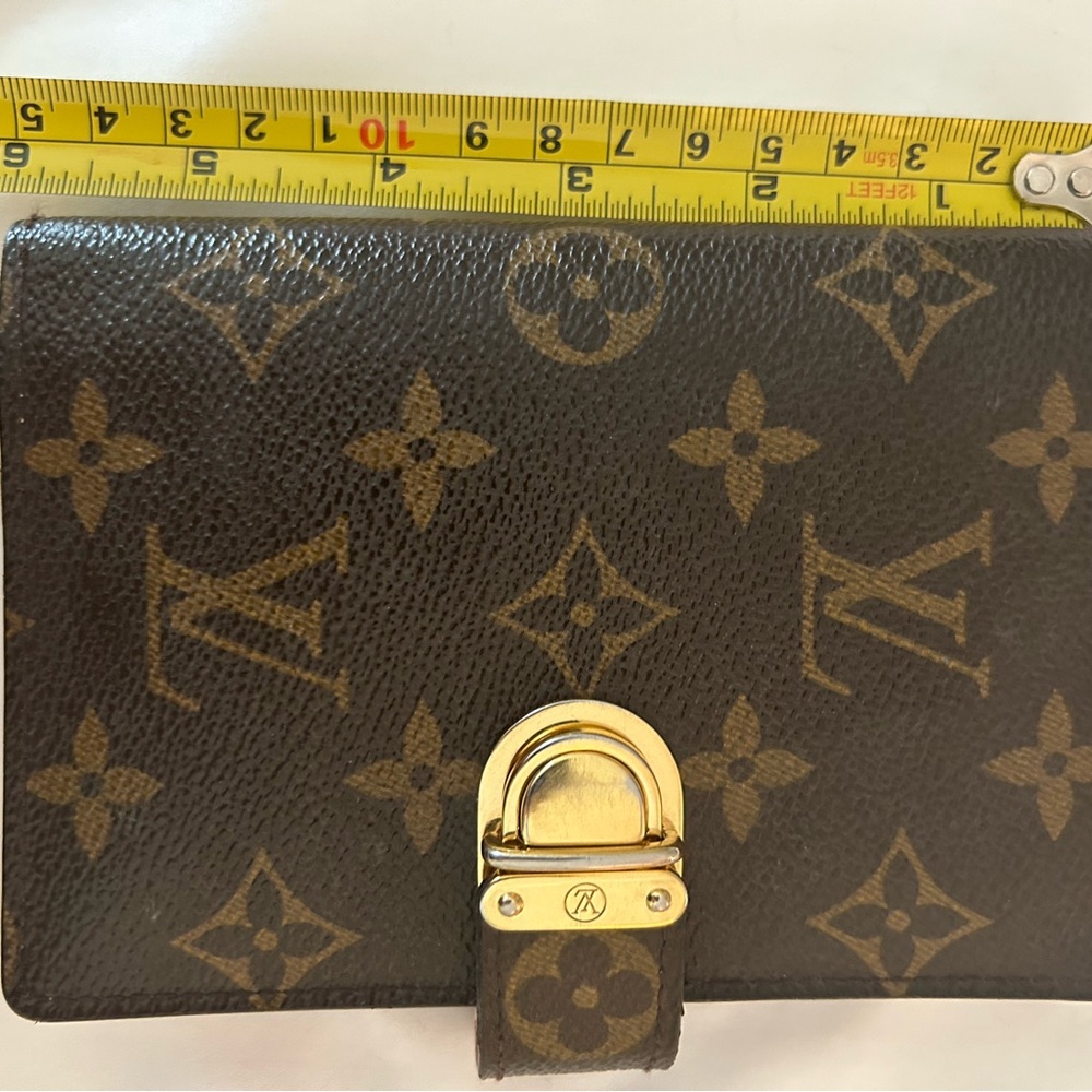 Louis Vuitton Brown Monogram Wallet with Gold Clasp - Picture 4 of 6
